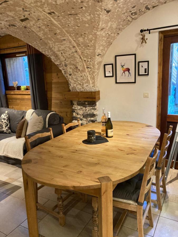 Two Bedroom Apartment La Voute, Chandon Near Meribel - Sleeps 4 Adults Or 2 Adults And 3 Children Les Allues Ngoại thất bức ảnh
